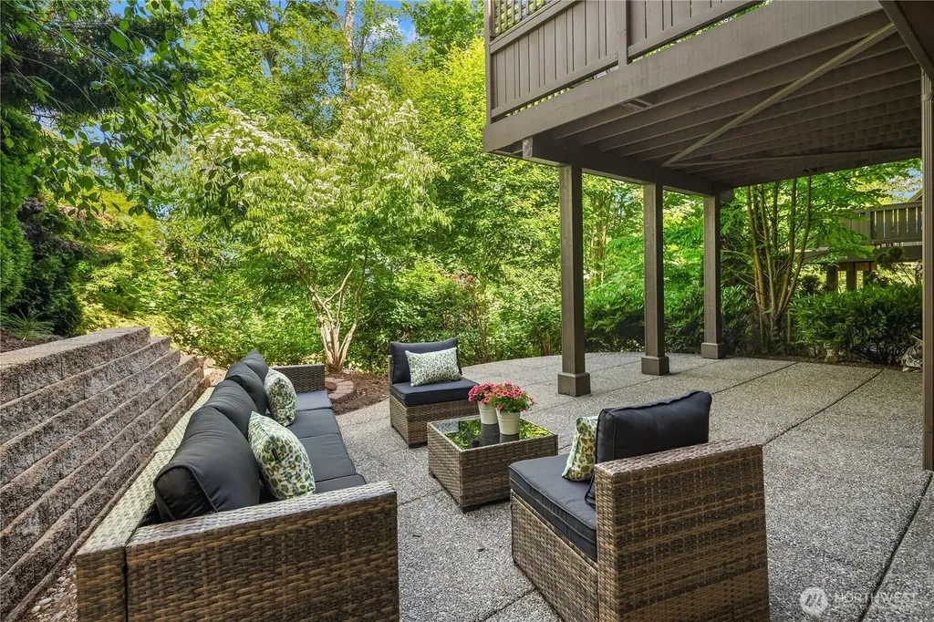 2534 NW Stoney Creek Drive Issaquah WA 98027