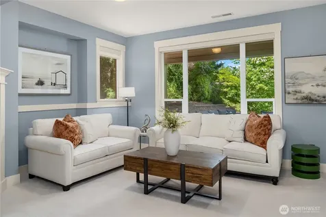 2534 NW Stoney Creek Drive Issaquah WA 98027