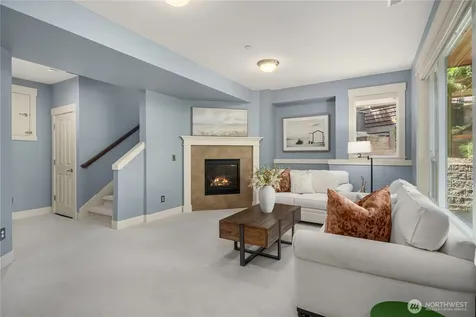 2534 NW Stoney Creek Drive Issaquah WA 98027