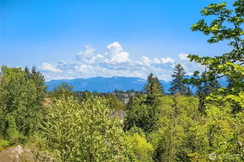2534 NW Stoney Creek Drive Issaquah WA 98027