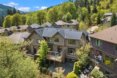 2534 NW Stoney Creek Drive Issaquah WA 98027