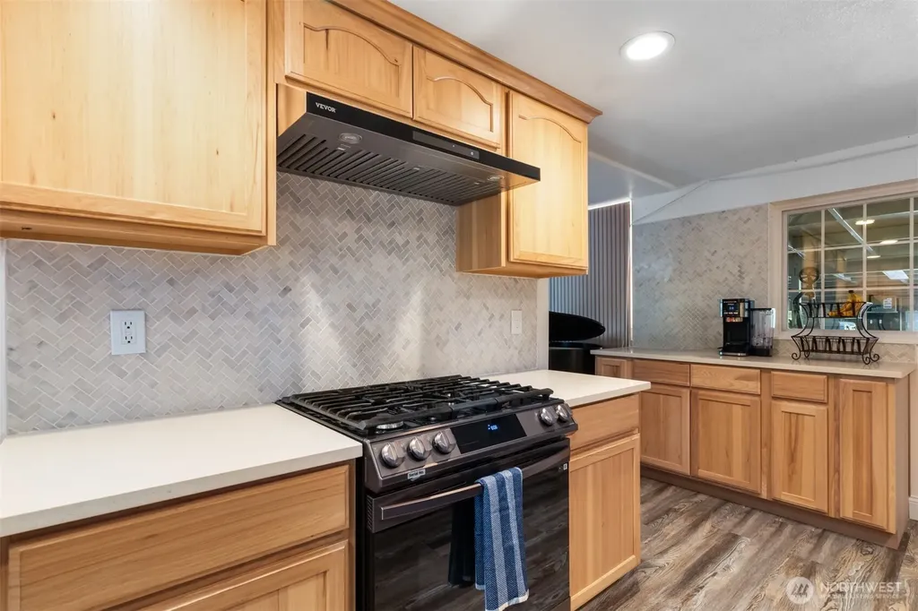 7045 Hawks Prairie Road NE Olympia WA 98516