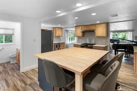 7045 Hawks Prairie Road NE Olympia WA 98516