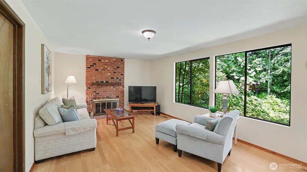 15822 SE 167th Place Renton WA 98058