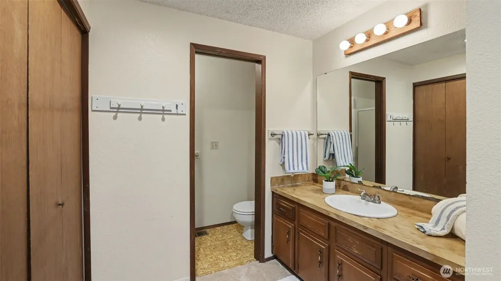 15822 SE 167th Place Renton WA 98058