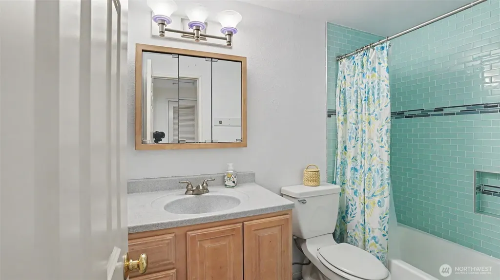 15822 SE 167th Place Renton WA 98058