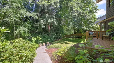 15822 SE 167th Place Renton WA 98058