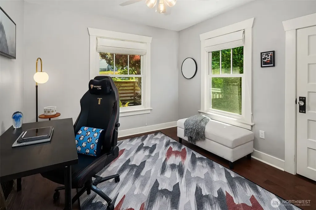 5007 46th Avenue SW Seattle WA 98136