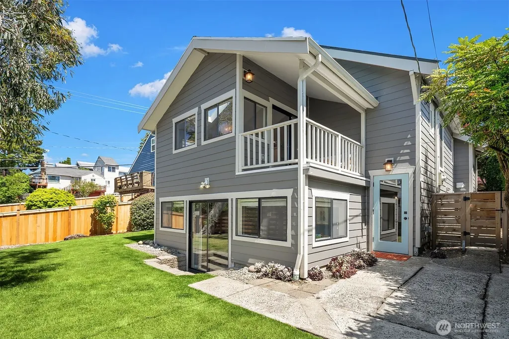 5007 46th Avenue SW Seattle WA 98136