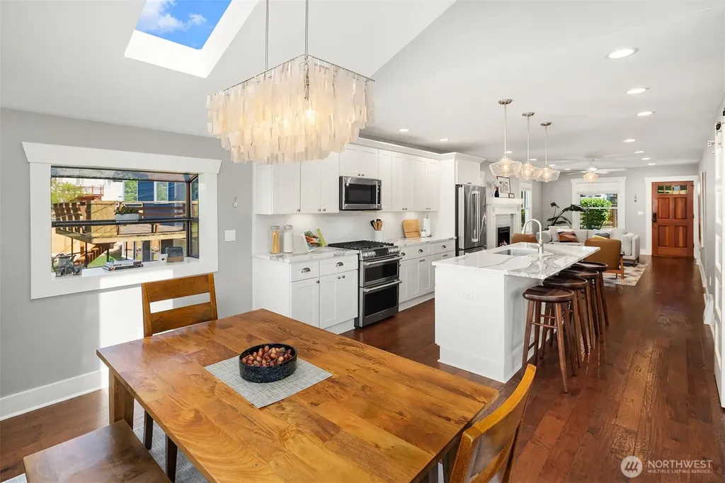 5007 46th Avenue SW Seattle WA 98136