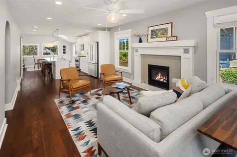 5007 46th Avenue SW Seattle WA 98136