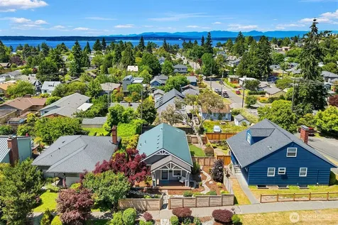 5007 46th Avenue SW Seattle WA 98136