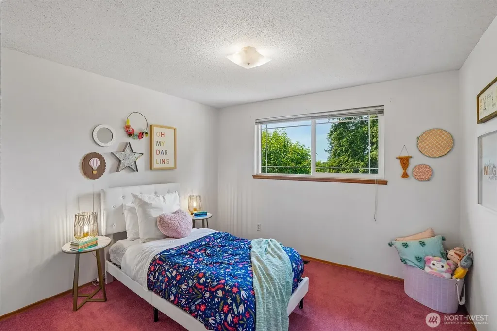 19845 105th Avenue SE Renton WA 98055
