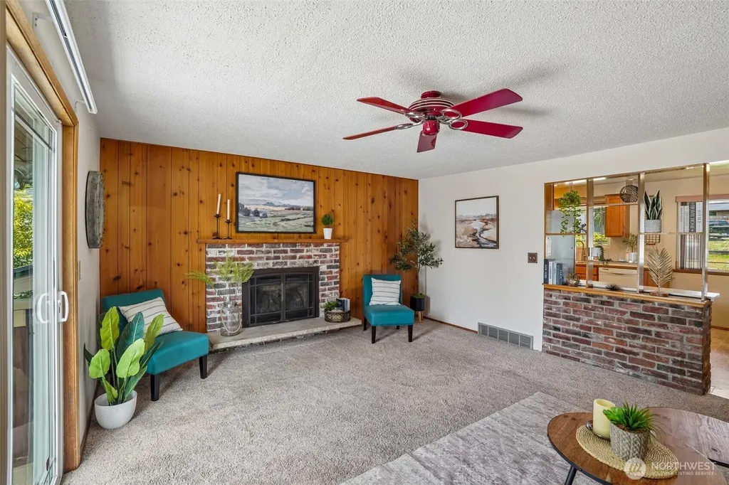 19845 105th Avenue SE Renton WA 98055