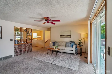 19845 105th Avenue SE Renton WA 98055