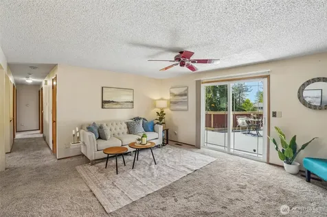 19845 105th Avenue SE Renton WA 98055