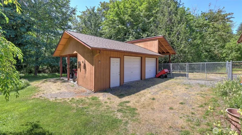 28121 197th Avenue SE Kent WA 98042