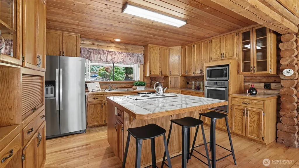 28121 197th Avenue SE Kent WA 98042