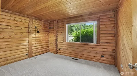 28121 197th Avenue SE Kent WA 98042