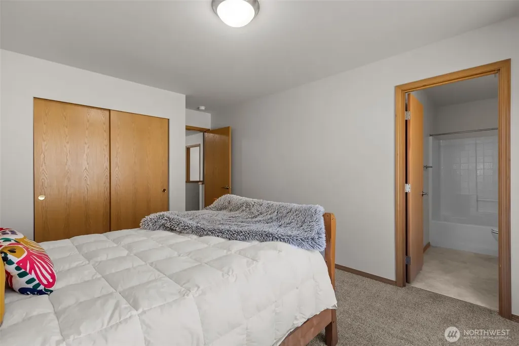 2120 248th Place SE Sammamish WA 98075