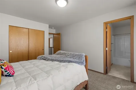 2120 248th Place SE Sammamish WA 98075
