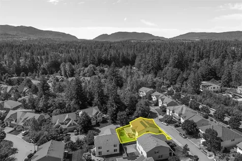 2120 248th Place SE Sammamish WA 98075