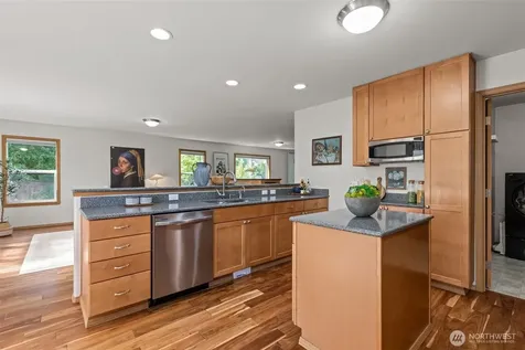 2120 248th Place SE Sammamish WA 98075