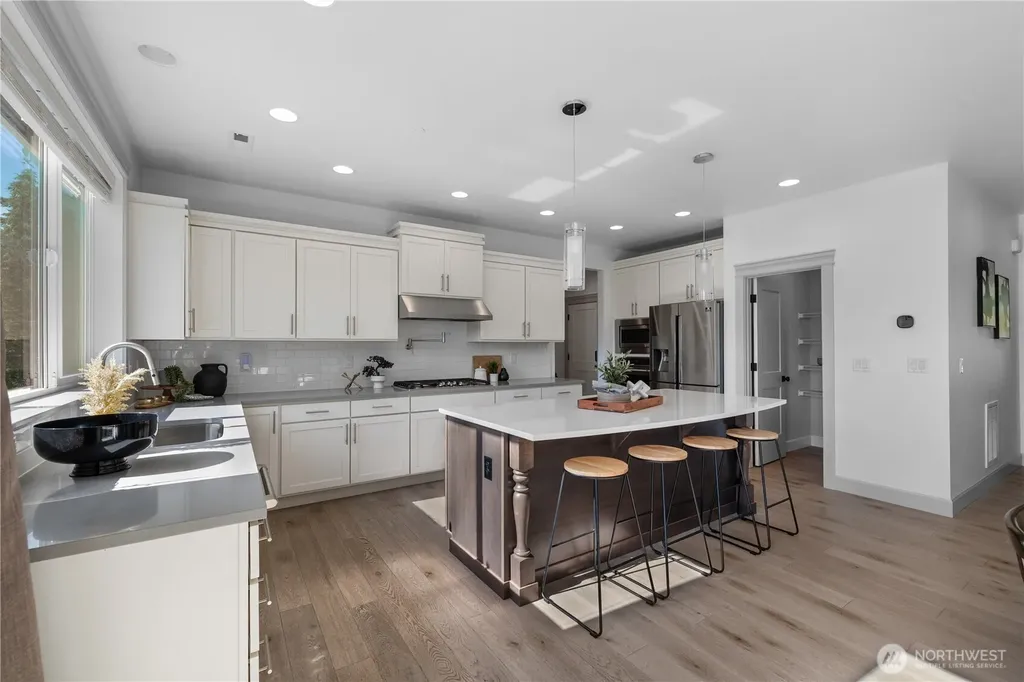 23433 3rd Avenue SE Bothell WA 98021