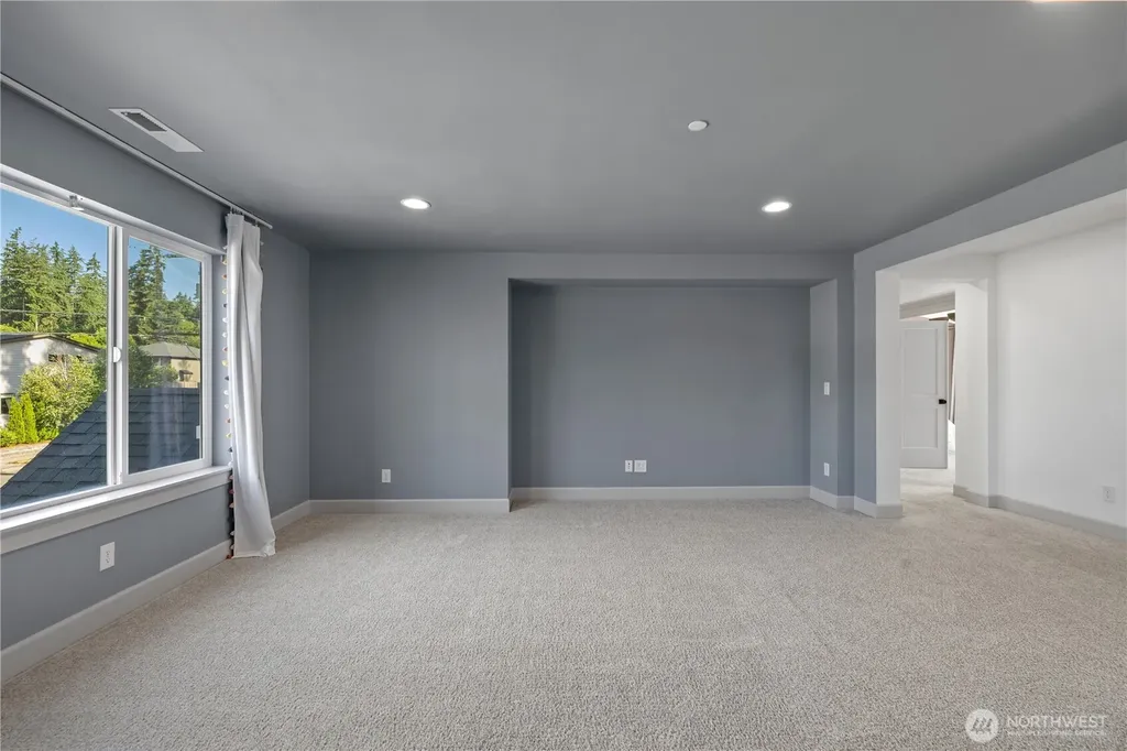 23433 3rd Avenue SE Bothell WA 98021