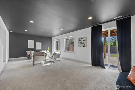 23433 3rd Avenue SE Bothell WA 98021