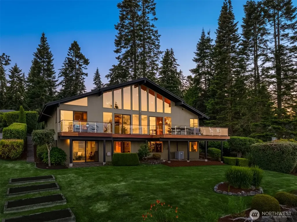 10793 NE Bill Point Drive Bainbridge Island WA 98110