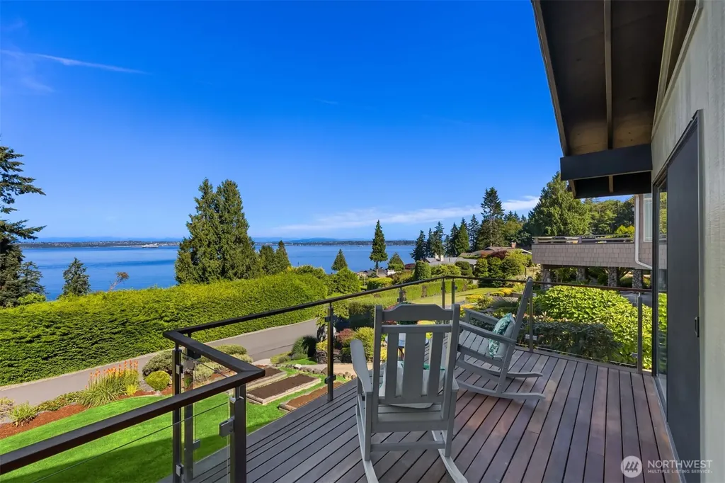10793 NE Bill Point Drive Bainbridge Island WA 98110