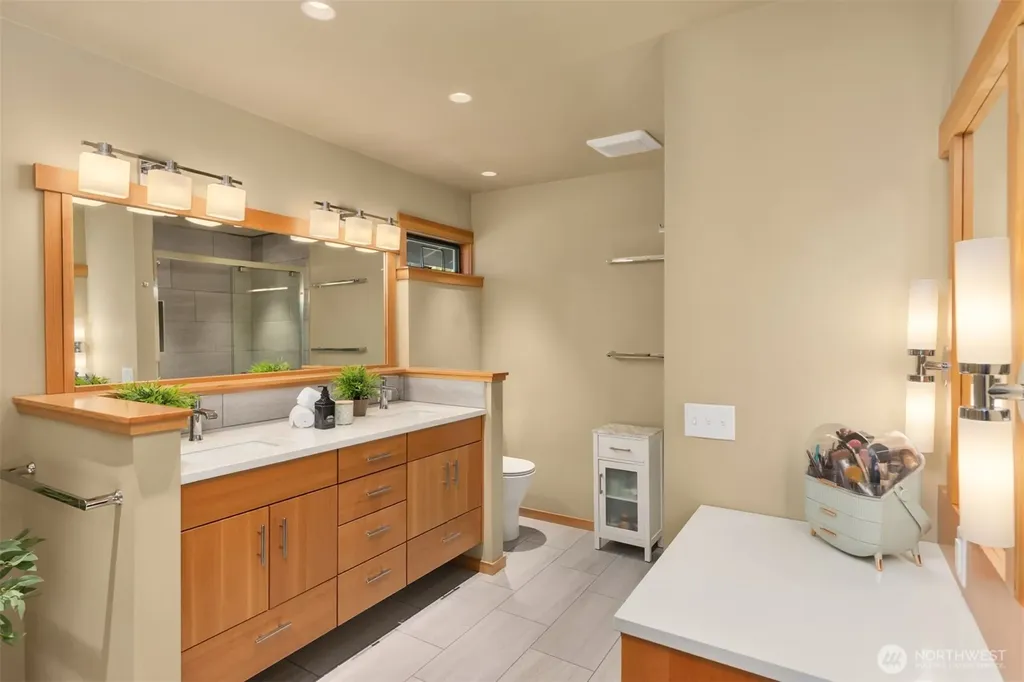 10793 NE Bill Point Drive Bainbridge Island WA 98110