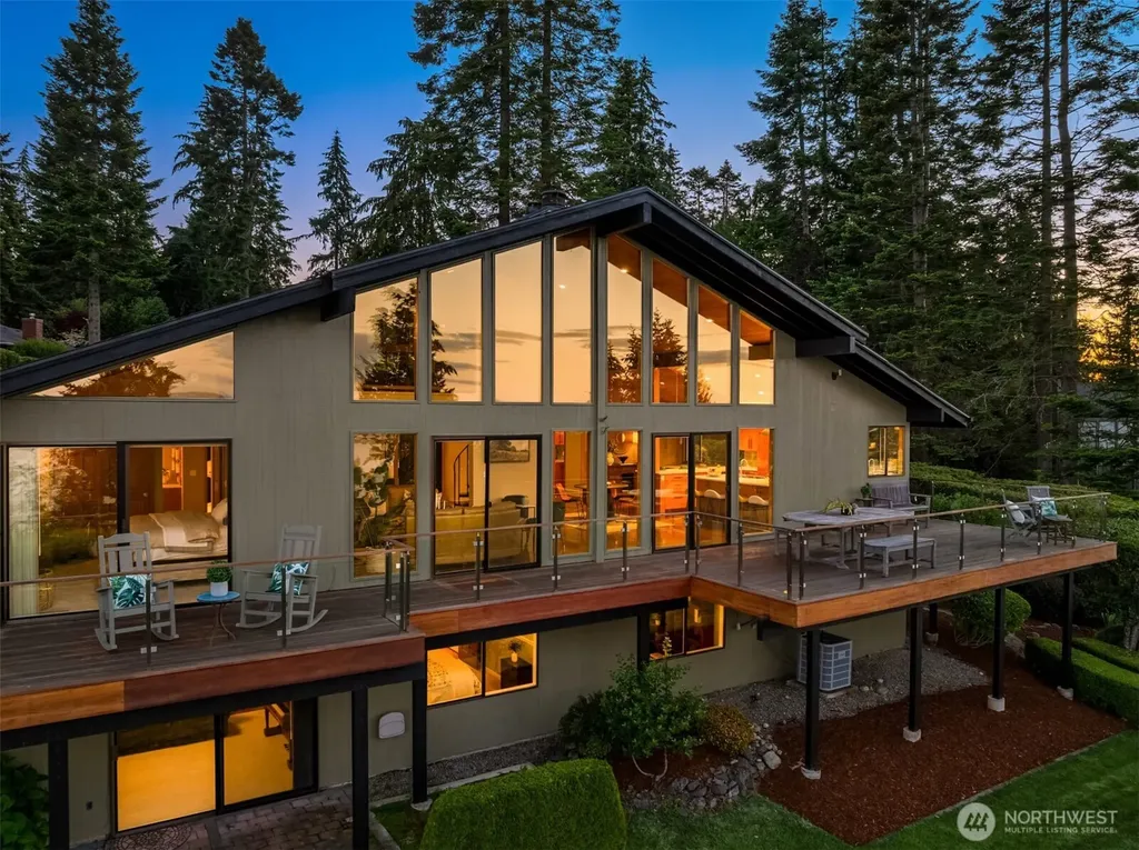10793 NE Bill Point Drive Bainbridge Island WA 98110