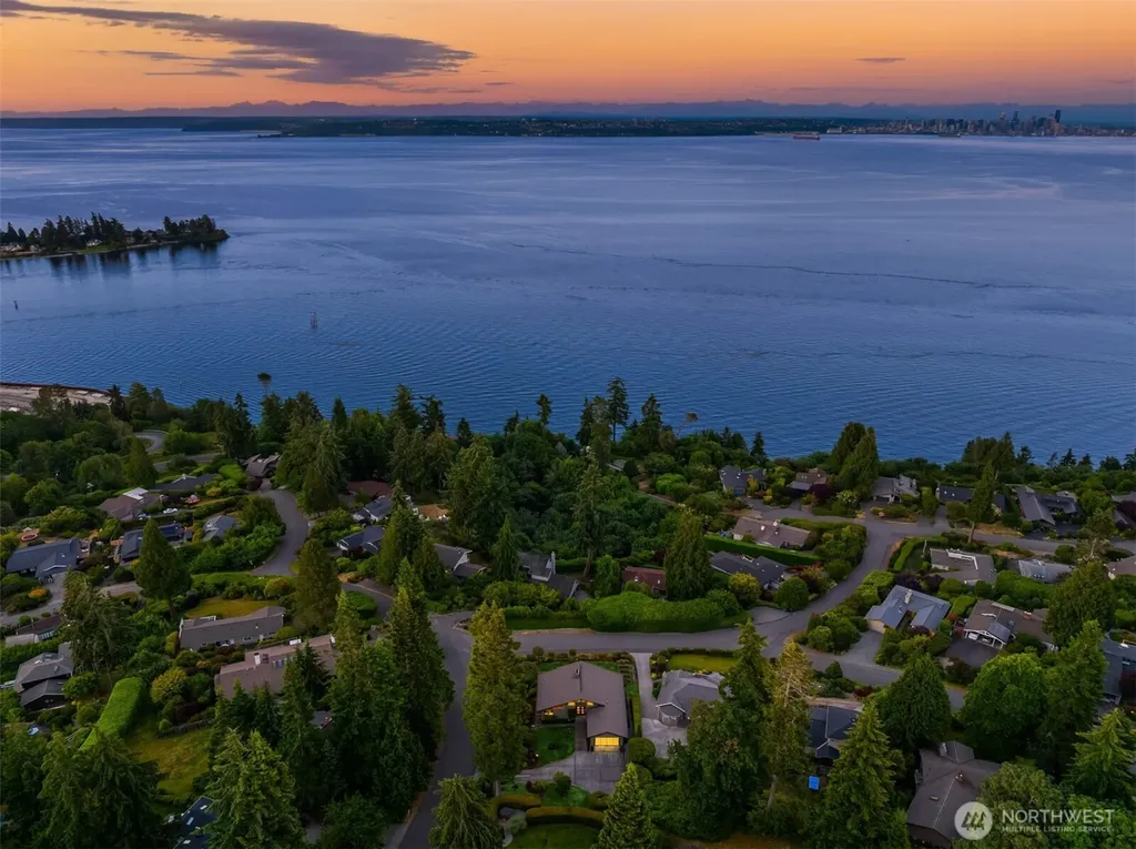 10793 NE Bill Point Drive Bainbridge Island WA 98110