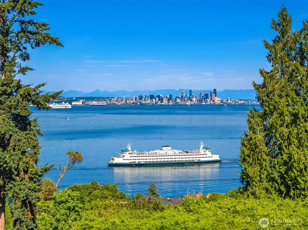 10793 NE Bill Point Drive Bainbridge Island WA 98110