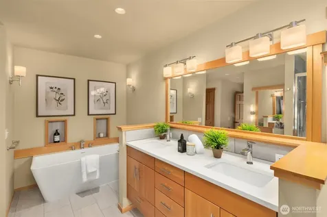 10793 NE Bill Point Drive Bainbridge Island WA 98110