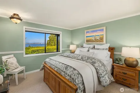 10793 NE Bill Point Drive Bainbridge Island WA 98110