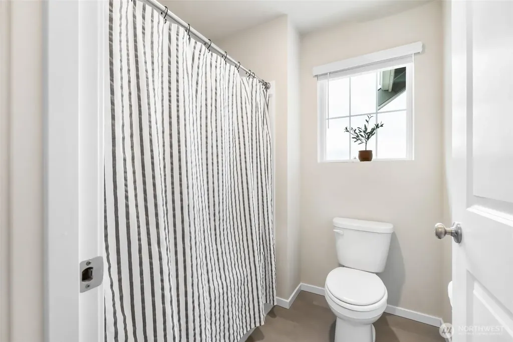 507 186th Pl SW Bothell WA 98012