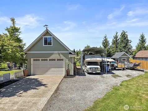 1303 W Main Puyallup WA 98371