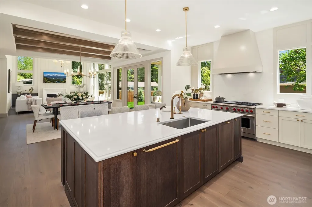 14064 102nd Court NE Kirkland WA 98034