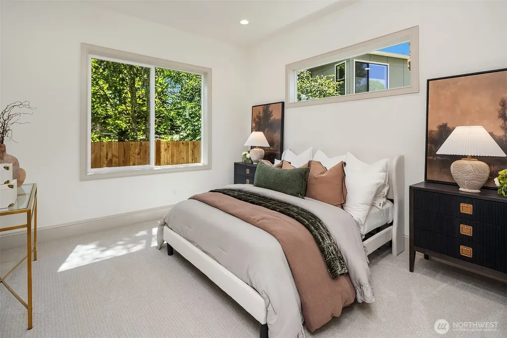 14064 102nd Court NE Kirkland WA 98034