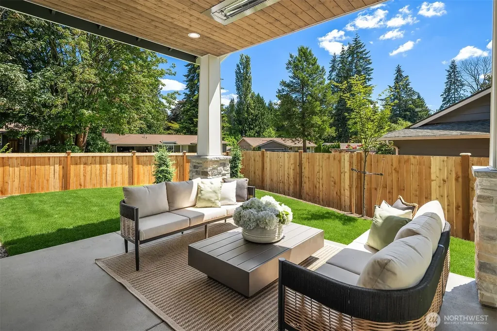 14064 102nd Court NE Kirkland WA 98034