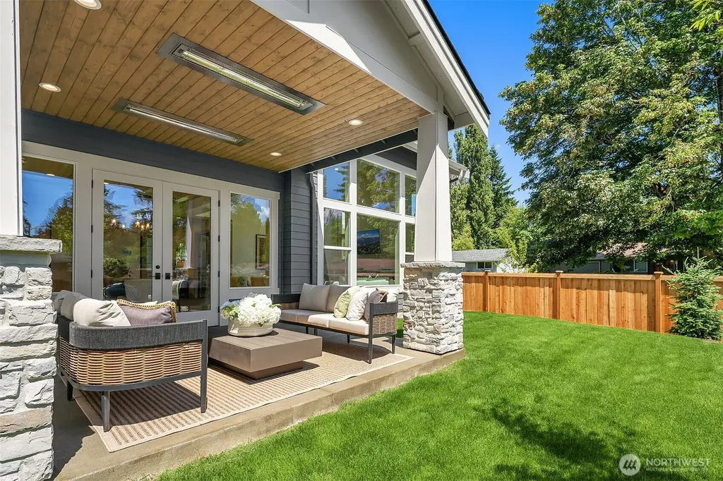 14064 102nd Court NE Kirkland WA 98034