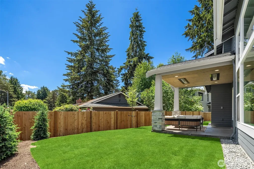 14064 102nd Court NE Kirkland WA 98034