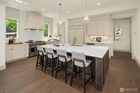 14064 102nd Court NE Kirkland WA 98034