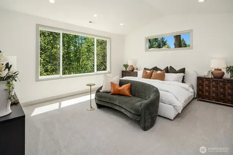 14064 102nd Court NE Kirkland WA 98034