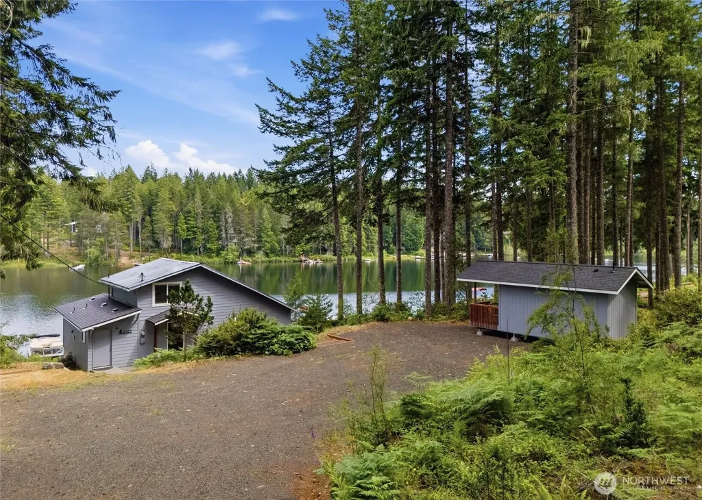 2321 NE Tee Lake Road Tahuya WA 98588