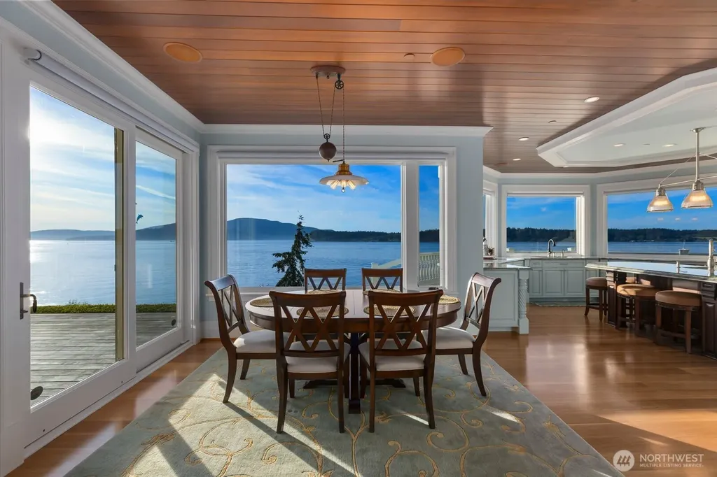 1114 B Avenue Anacortes WA 98221