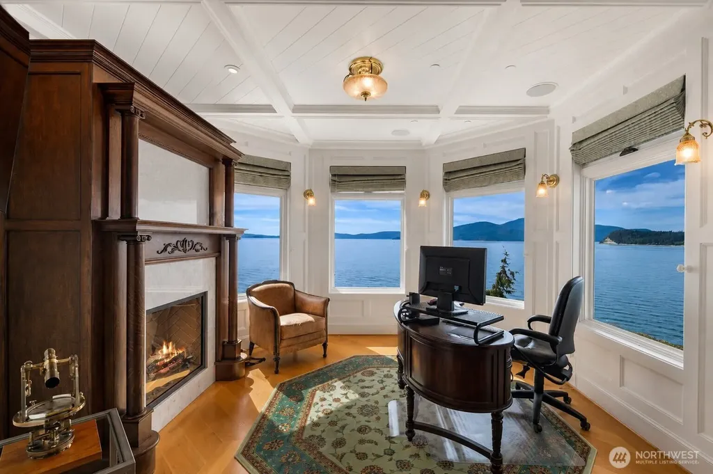 1114 B Avenue Anacortes WA 98221